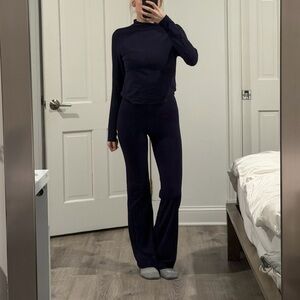 Vuori long sleeve and yoga pant set